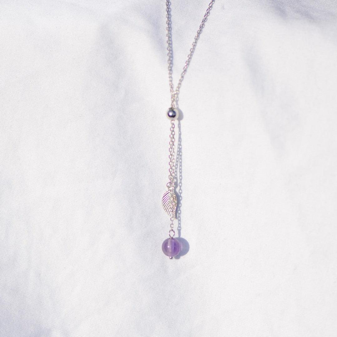 Collier "Sagesse" en Améthyste Feuille Argent 925 - lespierresdubienetre