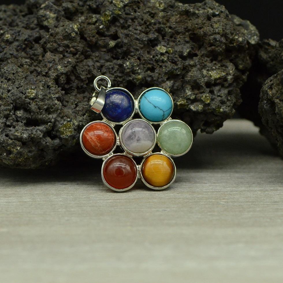 Pendentif "Bouquet de fleurs" 7 chakras - lespierresdubienetre
