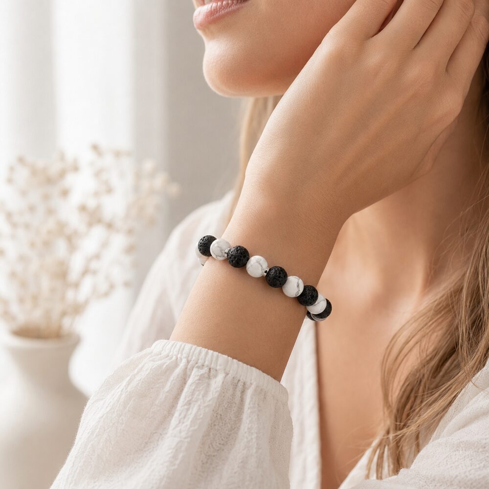 Bracelet "Anti-stress et force" en Howlite & Pierre de Lave