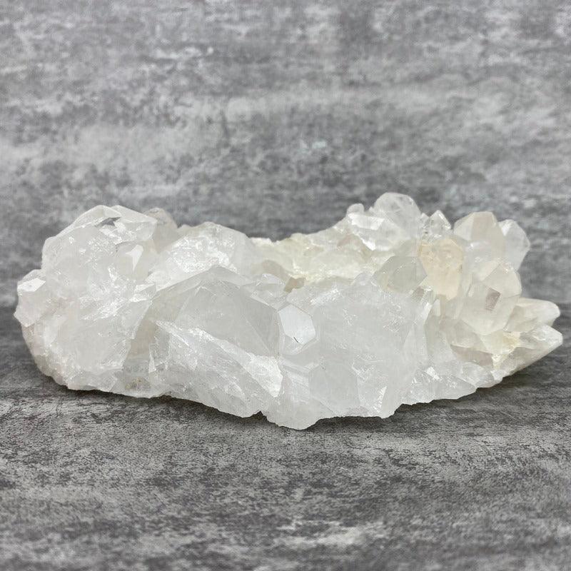 Amas de cristal de roche (904g) Réf : DRU39 - lespierresdubienetre