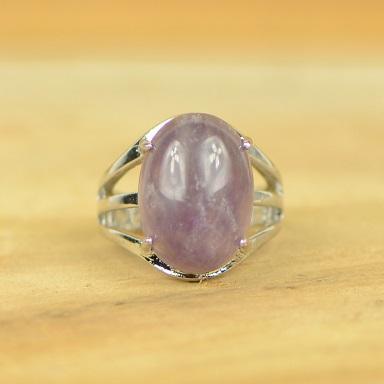 Bague "Sagesse" Cabochon ovale en Améthyste (réglable) - lespierresdubienetre