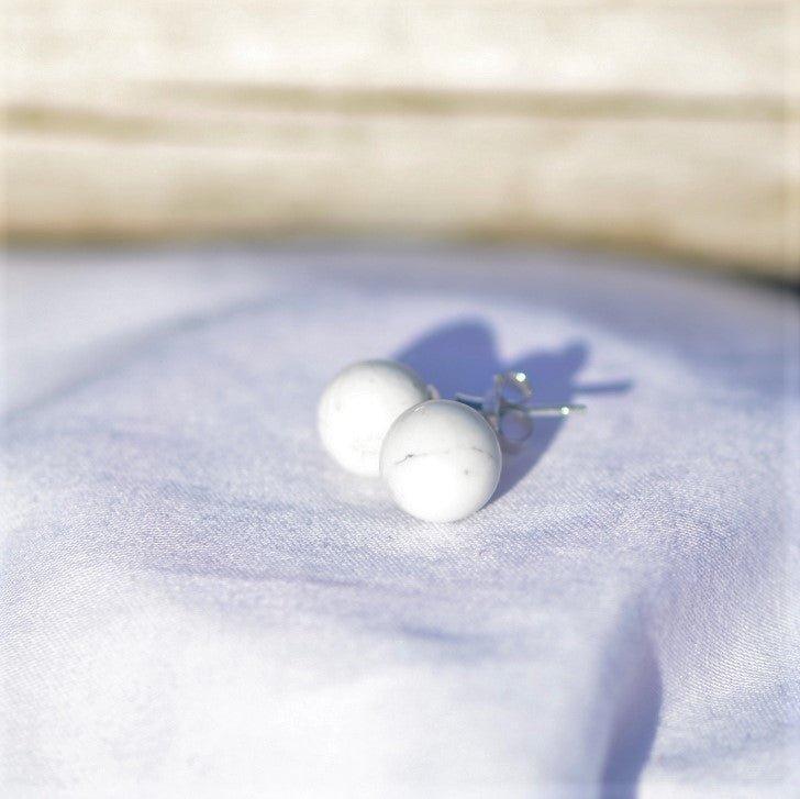 Boucles d'oreilles "Patience" en Howlite (Argent 925) - lespierresdubienetre