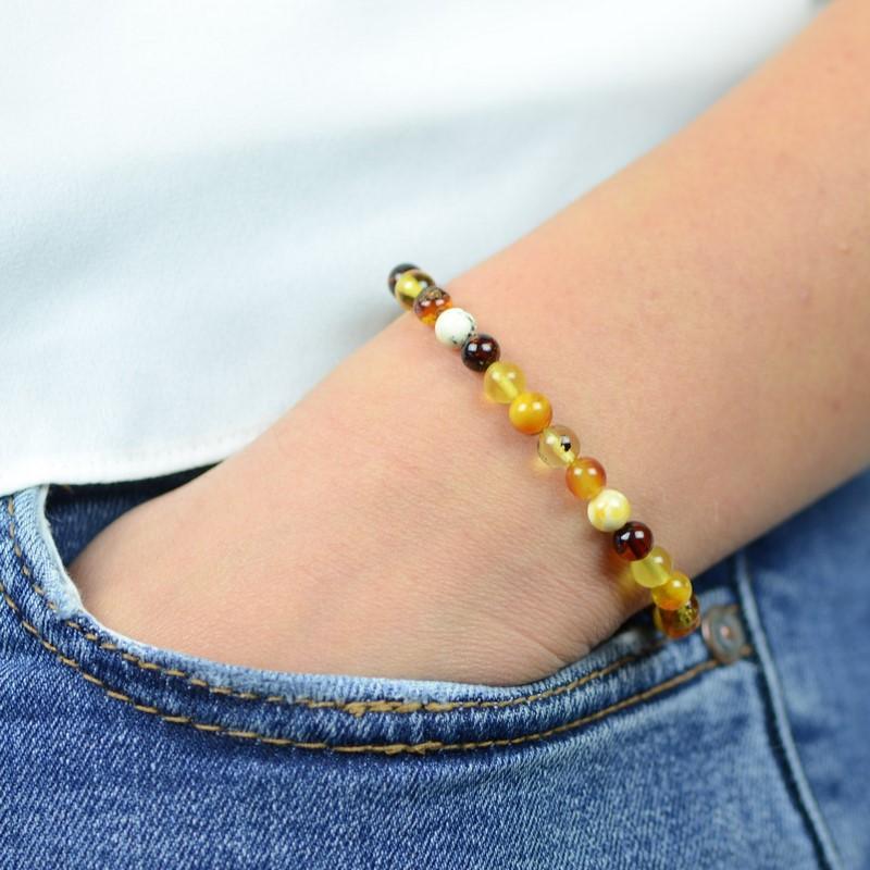 Bracelet "Renforcement" en perles mix en Ambre - lespierresdubienetre
