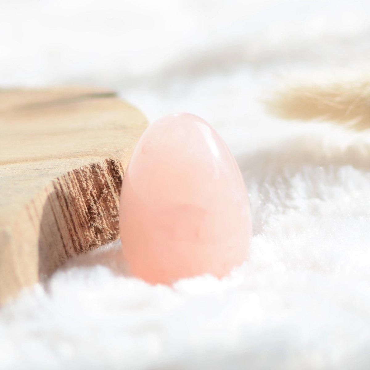 Oeuf de Yoni en Quartz Rose - lespierresdubienetre