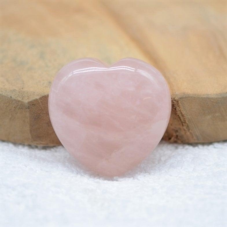 Pierre Quartz Rose Coeur - lespierresdubienetre